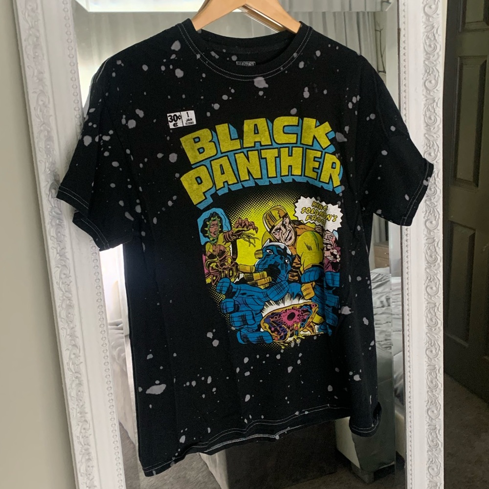Black Panther Retro Graphic T-shirt • Marvel • Black • Large